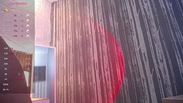 Snapshot of isabella_smith_ chatting on March 6, 2025, 11:20 pm isabella smith  online show from March 6, 2025, 11:20 pm