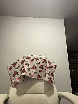 pamell col online show from November 13, 2025, 2:10 am