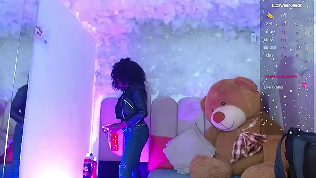 puca ebony online show from November 29, 2025, 7:39 pm