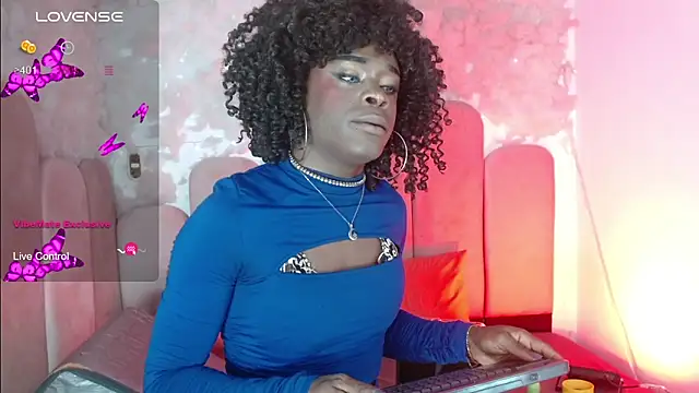puca ebony online show from May 26, 2026, 1:07 pm