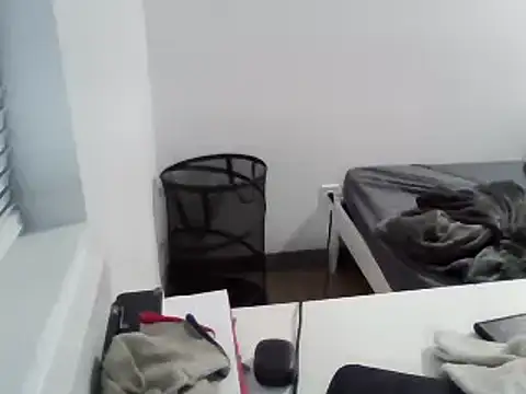 Iliketocooksquirt25 online show from January 18, 2025, 6:13 am
