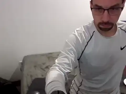 Iliketocooksquirt25 online show from January 22, 2025, 4:55 am