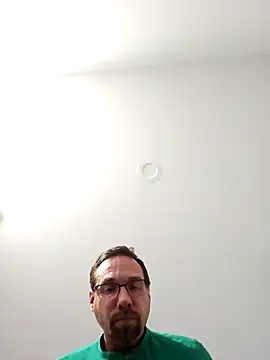 Iliketocooksquirt25 online show from February 8, 2025, 5:08 am