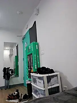 Snapshot of Iliketocooksquirt25 chatting on October 5, 2025, 4:22 am Iliketocooksquirt25 online show from October 5, 2025, 4:22 am