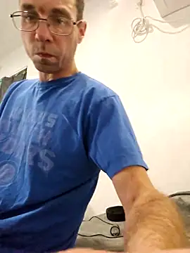 Snapshot of Iliketocooksquirt25 chatting on October 27, 2025, 5:55 am Iliketocooksquirt25 online show from October 27, 2025, 5:55 am