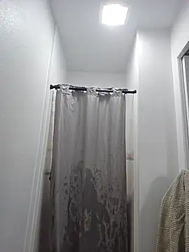 Iliketocooksquirt25 online show from February 8, 2026, 8:01 pm