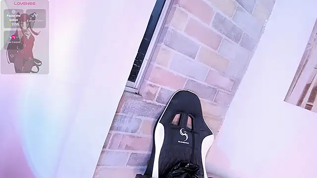 Snapshot of Im_Scarlet chatting on October 20, 2025, 11:05 pm Im Scarlet online show from October 20, 2025, 11:05 pm