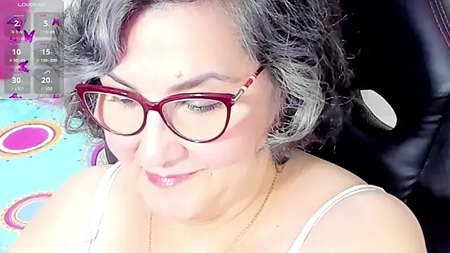 Snapshot of cataleya_mom chatting on September 24, 2025, 1:09 am cataleya mom online show from September 24, 2025, 1:09 am