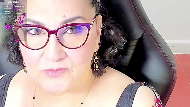 Snapshot of cataleya_mom chatting on September 30, 2025, 12:48 am cataleya mom online show from September 30, 2025, 12:48 am