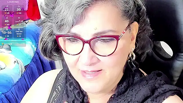 Snapshot of cataleya_mom chatting on October 3, 2025, 11:18 am cataleya mom online show from October 3, 2025, 11:18 am