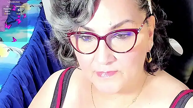 Snapshot of cataleya_mom chatting on October 6, 2025, 3:48 am cataleya mom online show from October 6, 2025, 3:48 am