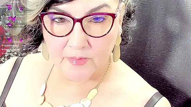 cataleya mom online show from May 3, 2026, 1:11 am