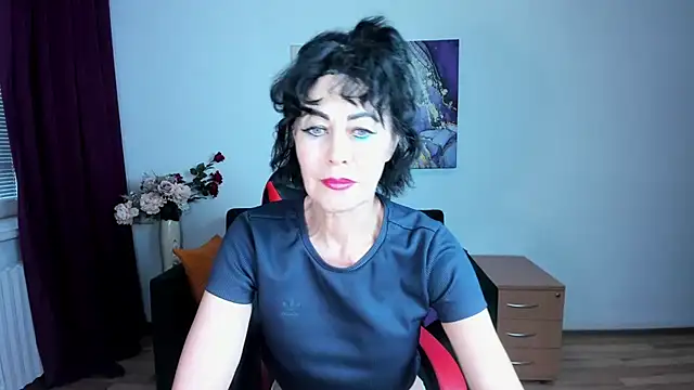 Silvia Wallec online show from June 14, 2026, 5:15 pm