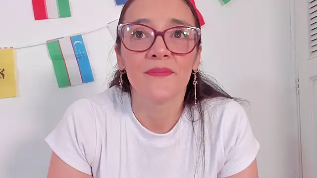 Jessica Herrera  online show from June 30, 2026, 10:33 pm