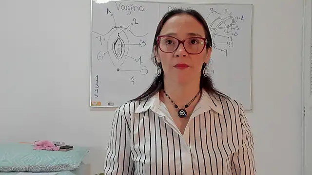 Jessica Herrera  online show from August 5, 2026, 9:17 pm