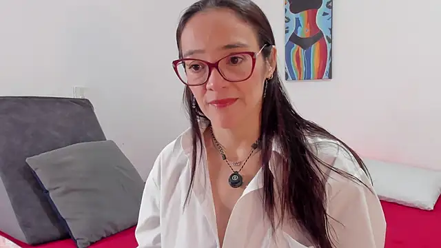 Jessica Herrera  online show from August 8, 2026, 1:35 pm