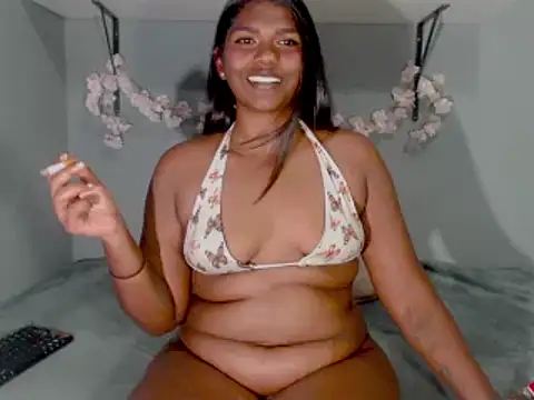 Sexykitten147 online show from October 8, 2025, 12:25 pm