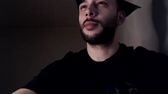 henryaxe online show from November 14, 2025, 12:42 am