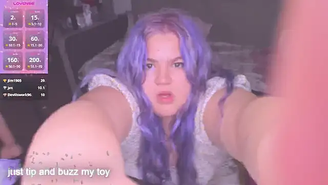 Snapshot of Freakcute_ chatting on October 20, 2025, 6:19 pm Freakcute  online show from October 20, 2025, 6:19 pm