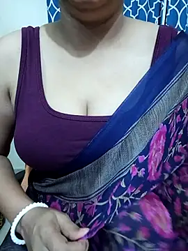 Snapshot of Priya_Boudi chatting on September 25, 2025, 6:44 pm Priya Boudi online show from September 25, 2025, 6:44 pm