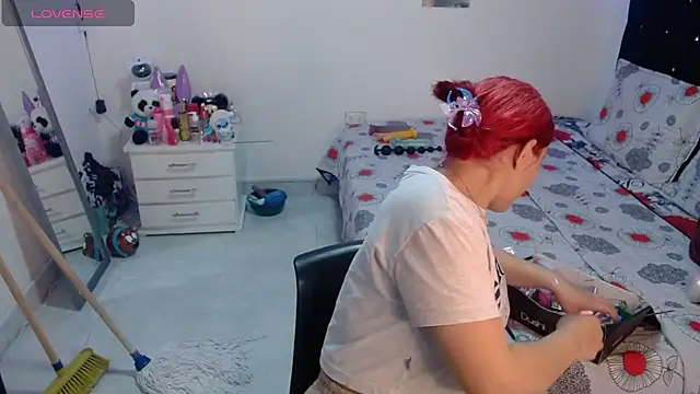 soniafuckboobs online show from May 14, 2026, 12:23 pm