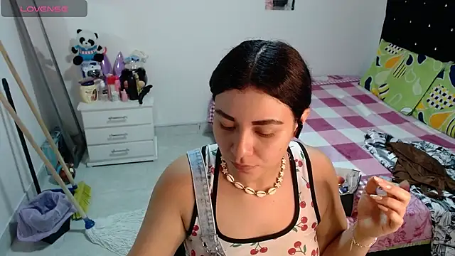 soniafuckboobs online show from June 3, 2026, 12:30 pm