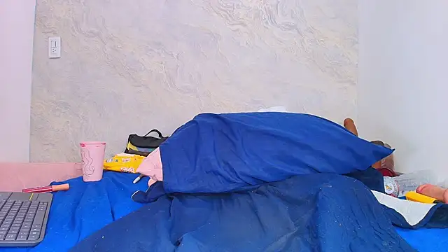 sofi balvin online show from March 11, 2025, 1:37 am