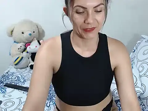 Snapshot of Chantal_hott chatting on December 14, 2024, 2:56 am Chantal hott online show from December 14, 2024, 2:56 am