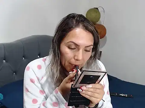 Snapshot of Chantal_hott chatting on December 22, 2024, 10:47 pm Chantal hott online show from December 22, 2024, 10:47 pm