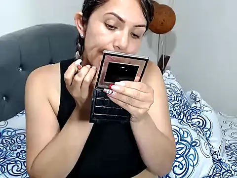 Snapshot of Chantal_hott chatting on December 29, 2024, 8:58 pm Chantal hott online show from December 29, 2024, 8:58 pm