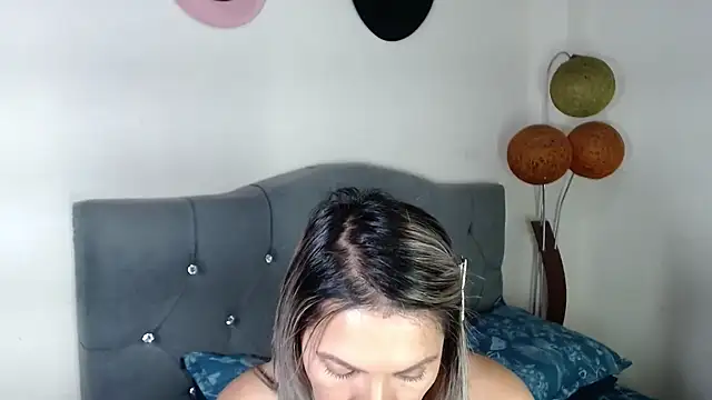 Chantal hott online show from May 7, 2026, 6:35 pm