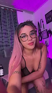 Snapshot of Salome_Villa chatting on October 21, 2025, 10:10 pm Salome Villa online show from October 21, 2025, 10:10 pm