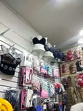 Paula382023 online show from December 17, 2024, 7:04 pm