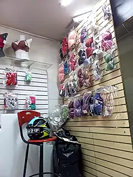 Paula382023 online show from February 5, 2025, 5:09 pm