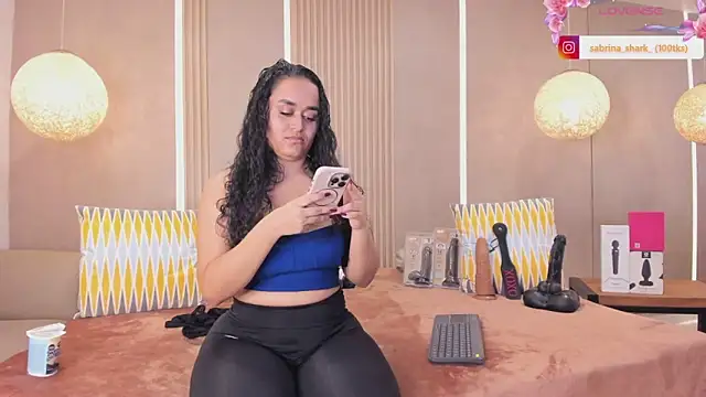 sabrina shark  online show from May 8, 2026, 10:04 pm