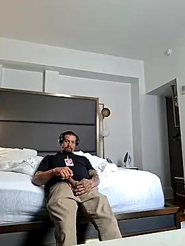 playtyme420691 online show from November 18, 2025, 8:02 pm