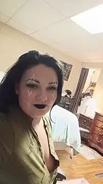 Snapshot of katsmeow710 chatting on November 24, 2025, 9:47 pm katsmeow710 online show from November 24, 2025, 9:47 pm