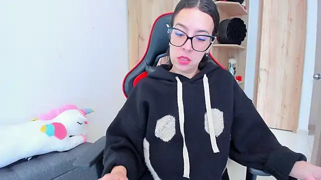  amanda seyfried19 online show from February 5, 2026, 4:00 pm