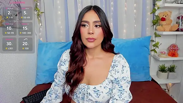 HazzelGray online show from October 17, 2025, 3:58 pm