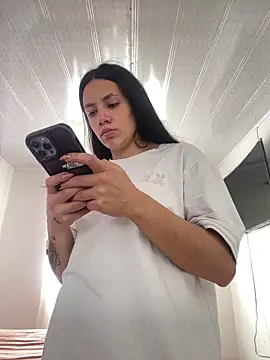 hannahb-e online show from March 3, 2026, 4:13 pm