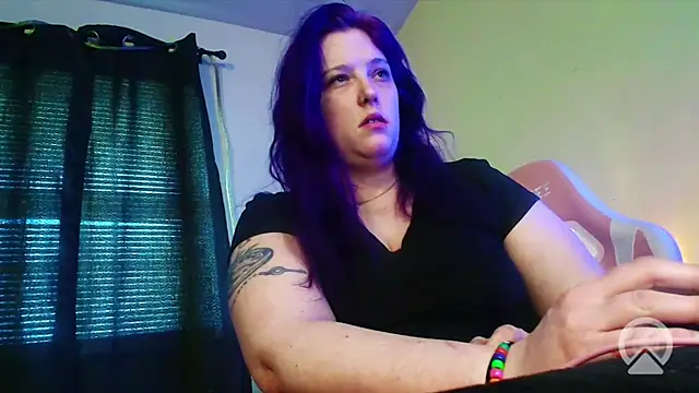 EXOTICLEXXXI online show from May 8, 2026, 1:49 pm