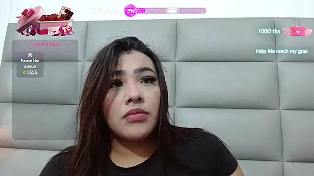 Snapshot of emily_brontee_ chatting on October 16, 2025, 1:12 pm emily brontee  online show from October 16, 2025, 1:12 pm
