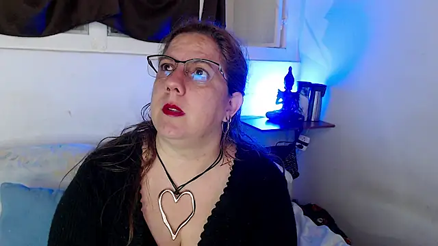 katie joness  online show from February 3, 2026, 12:21 pm