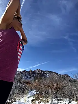 Snapshot of CeceilaMoon chatting on January 11, 2026, 8:03 pm CeceilaMoon online show from January 11, 2026, 8:03 pm