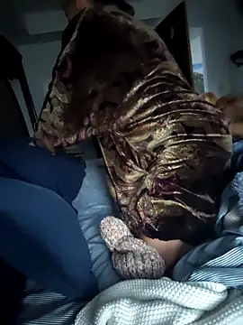 Snapshot of CeceilaMoon chatting on February 7, 2026, 2:43 pm CeceilaMoon online show from February 7, 2026, 2:43 pm