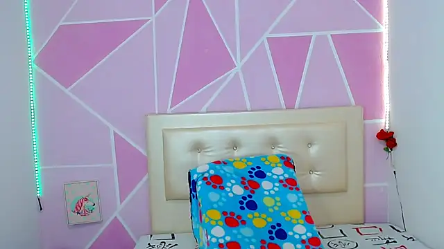 AngeDrty online show from December 18, 2025, 12:27 am