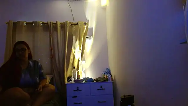 Isabella Du online show from June 14, 2026, 10:56 pm