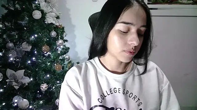 Snapshot of aineangeel chatting on December 19, 2024, 11:57 pm aineangeel online show from December 19, 2024, 11:57 pm