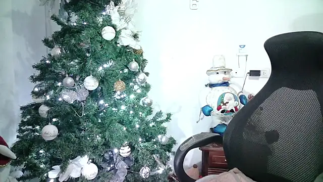 Snapshot of aineangeel chatting on January 29, 2025, 2:09 am aineangeel online show from January 29, 2025, 2:09 am