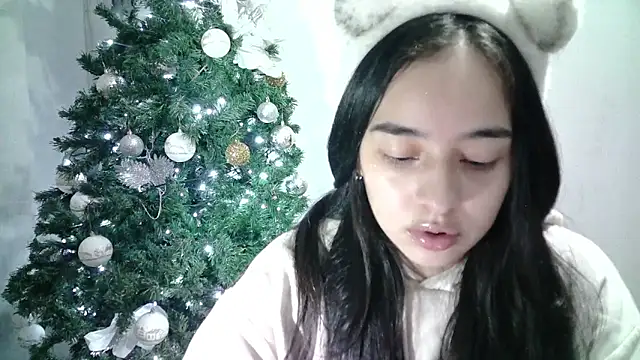 Snapshot of aineangeel chatting on February 13, 2025, 2:45 am aineangeel online show from February 13, 2025, 2:45 am